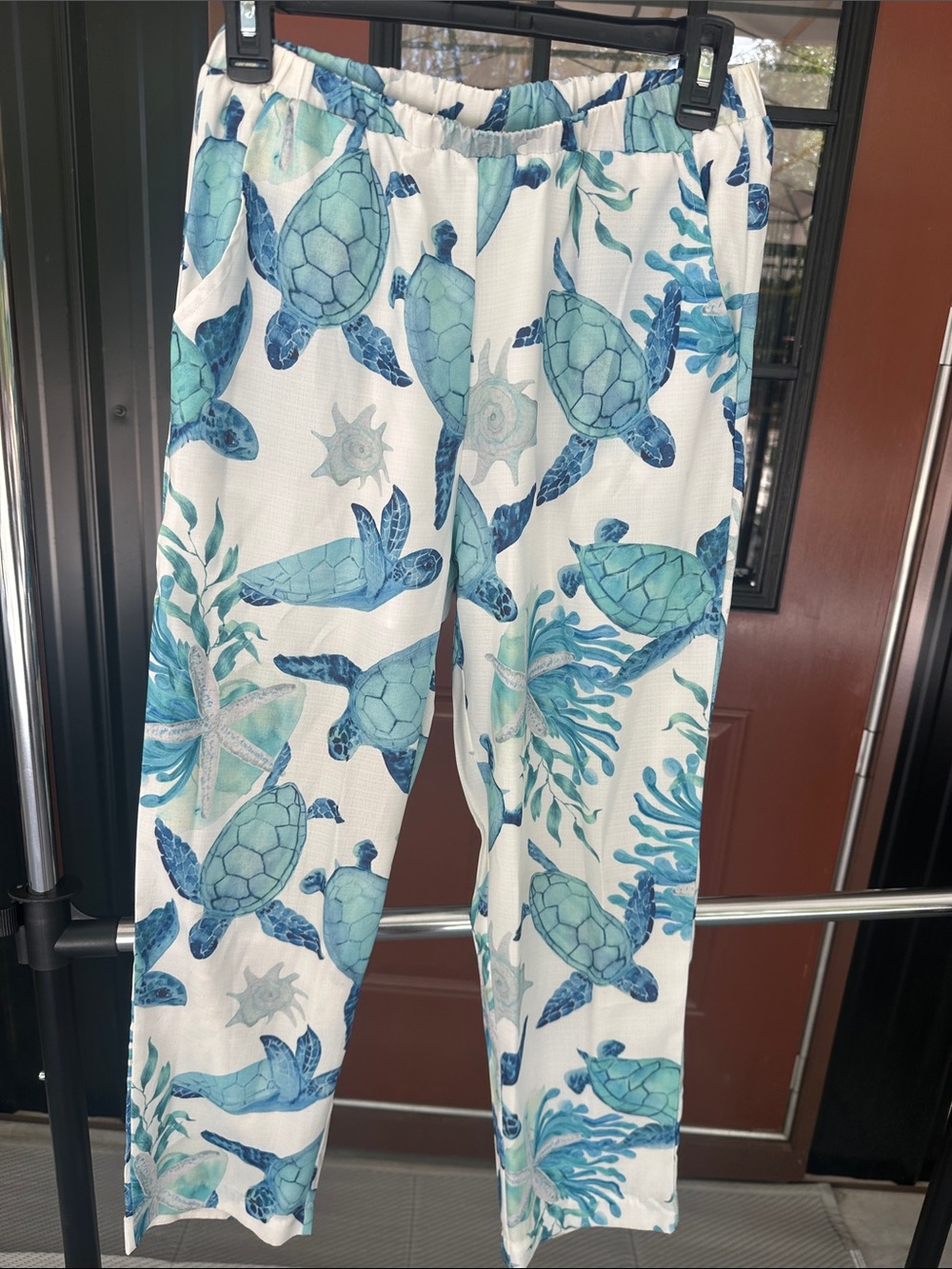 Source Unknown White & Blue Sea Turtle Print Lounge Pants